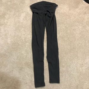grey lululemon leggings